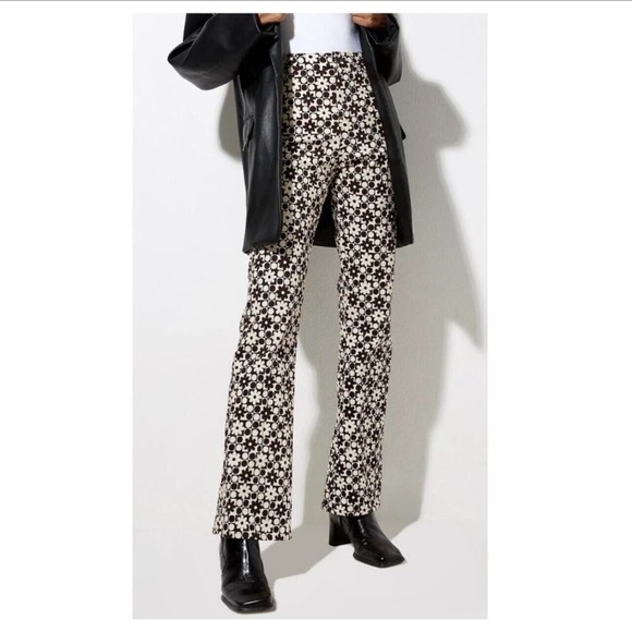 NWT MOTEL ROCKS Zoven Flare Trouser in Patchwork Daisy Brown - Picture 2 of 13